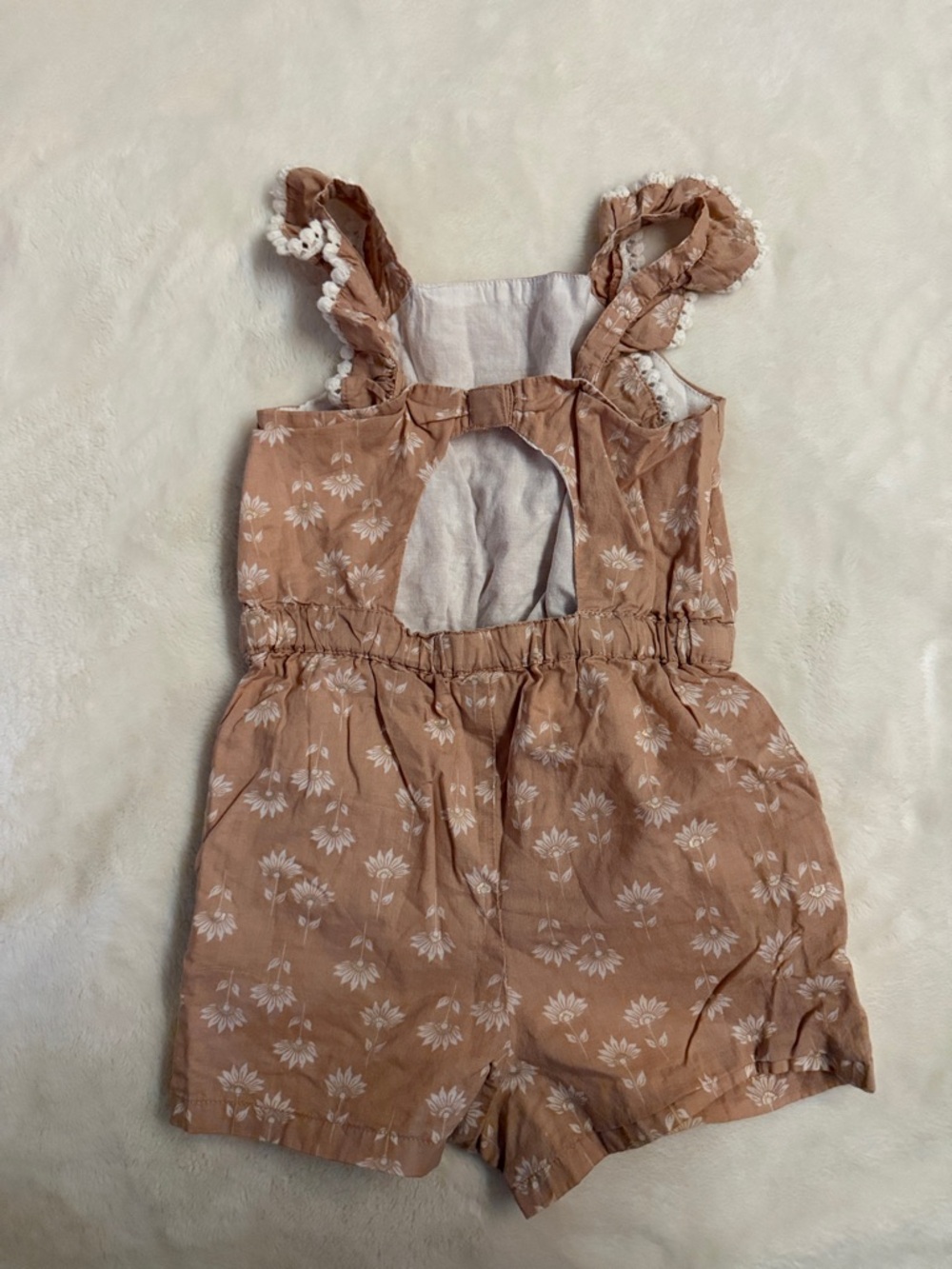 NWOT Rachel Zoe Dusty Pink Floral Girls' Romper with Ruffle Straps - Picture 3 of 5